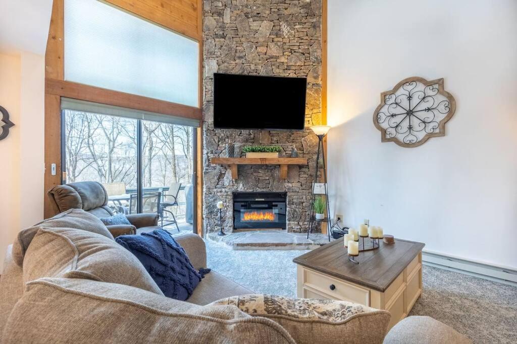 Apartment Luxury Seven Springs Condo- 3 Bed & Loft, 3 Bath