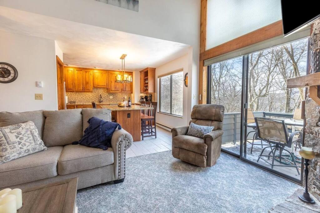 Luxury Seven Springs Condo- 3 Bed & Loft, 3 Bath Apartment