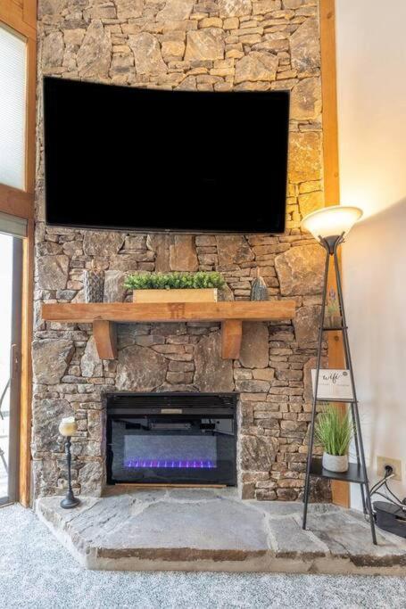 Apartment Luxury Seven Springs Condo- 3 Bed & Loft, 3 Bath